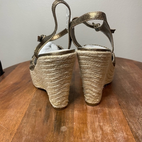 Aldo Metallic Gold Wedge Sandals Women's Size 7.5 - Picture 4 of 8